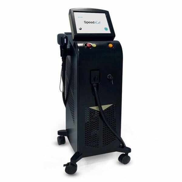 Aparat epilare definitiva Ice Platinum laser putere 1200W manipul 3500W aparat 755+808+1064nm 40.000.000 impulsuri Wellness Hub