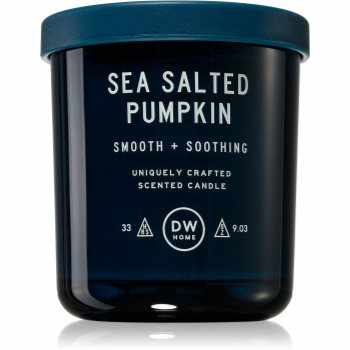 DW Home Text Sea Salted Pumpkin lumânare parfumată