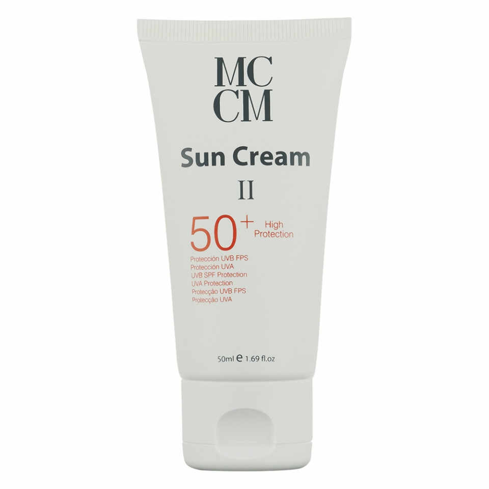 MCCM Crema hidratanta pentru fata cu protectie solara SPF50+ 50ml