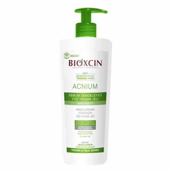 Gel de Curatare facială pentru acnee si demachiere Bioxcin Acnium 500 ml 